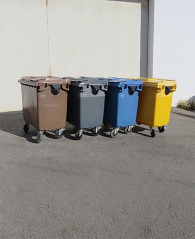 Instalación de contenedores de residuos en la vía pública